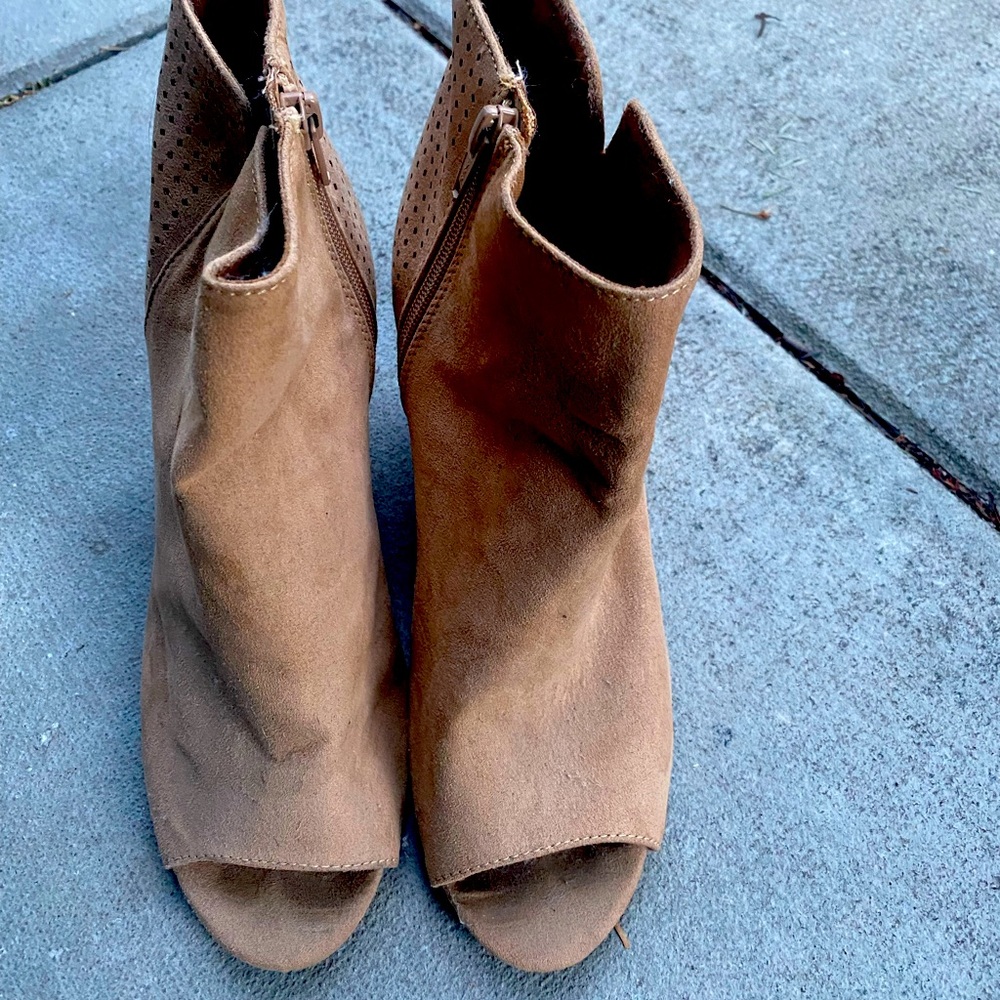 3/$20 Old Navy booties